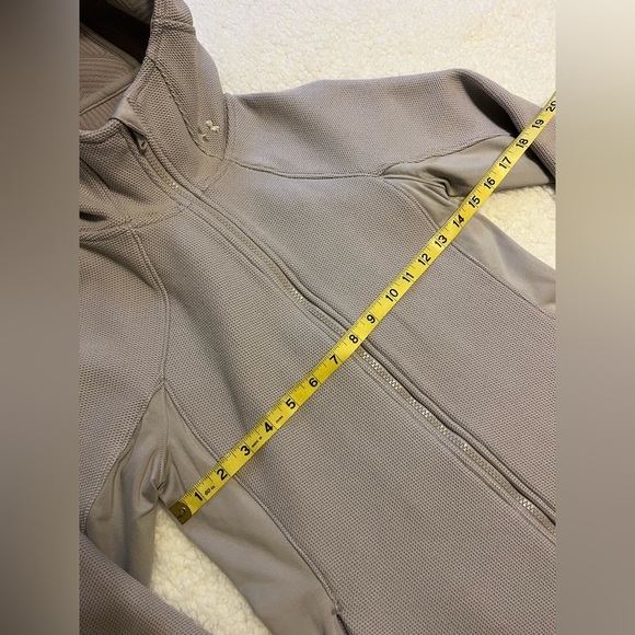 Under Armour Gray Hoodie Full Zip Jacket Sweater Women's Small - Picture 6 of 6